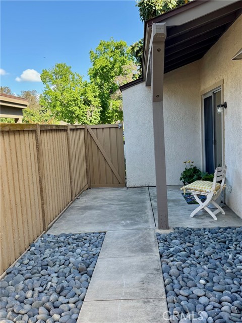 40 Windjammer, Irvine CA: https://media.crmls.org/medias/72786035-1ae5-46e3-b61d-981cef0838c7.jpg