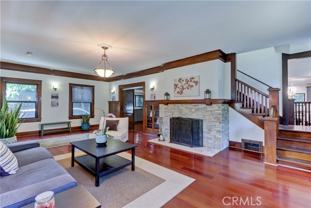 Detail Gallery Image 8 of 73 For 223 N. St. Andrews, Los Angeles,  CA 90004 - 7 Beds | 6/1 Baths