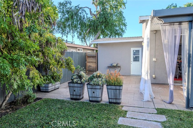 Detail Gallery Image 20 of 51 For 6841 E Bacarro, Long Beach,  CA 90815 - 4 Beds | 3 Baths