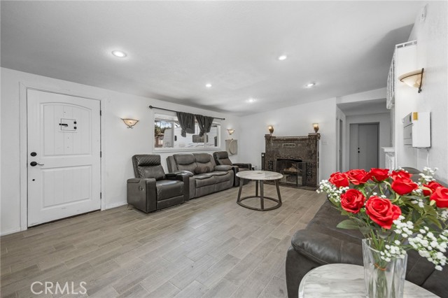 Detail Gallery Image 8 of 43 For 8054 Palm, Yucca Valley,  CA 92284 - 3 Beds | 2 Baths