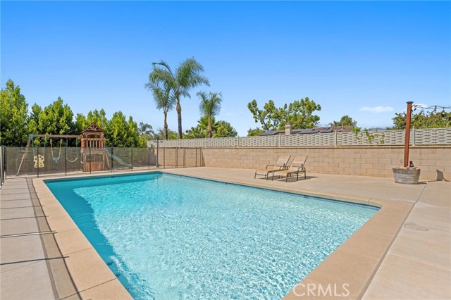 30746 E Sunset S Drive, Redlands CA: https://media.crmls.org/medias/72790929-ee87-4956-a489-a745373e5e52.jpg