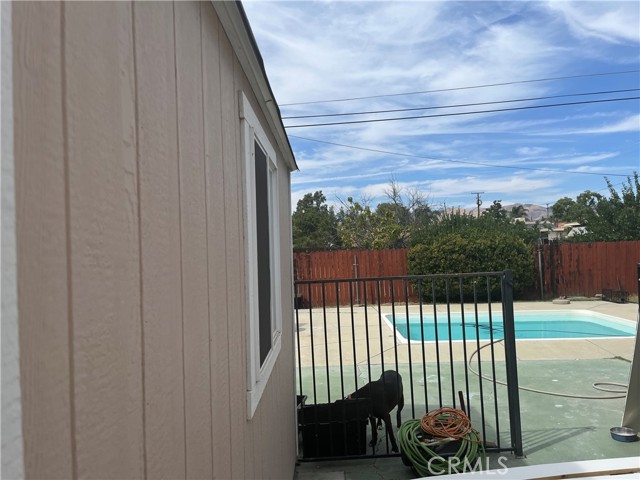 609 S Buena Vista Street, Hemet CA: https://media.crmls.org/medias/727afd2e-eb6d-414d-8a4d-bd921f076b8f.jpg