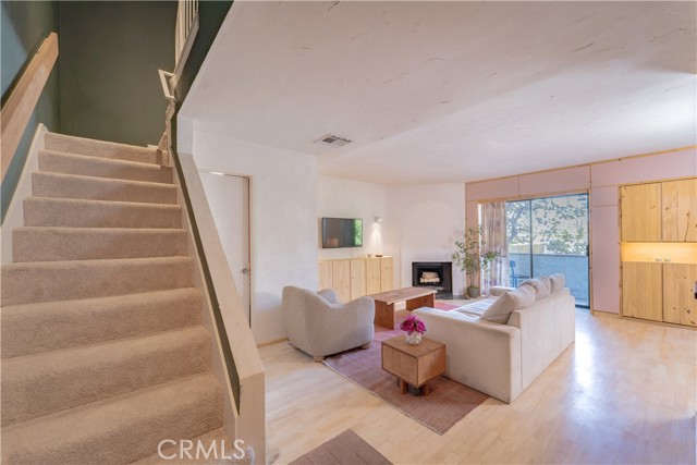 Front Image Thumbnail for CRSR26215496