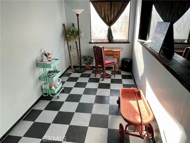 14609 Olivera Road, Victorville CA: https://media.crmls.org/medias/727b92c8-2d54-4dc6-a965-3a2af3ae8a6b.jpg