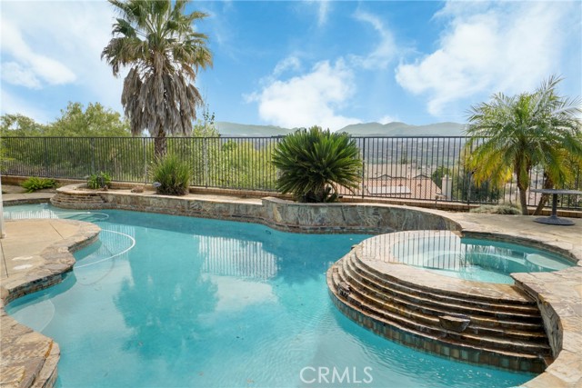 Detail Gallery Image 39 of 46 For 24306 via La Casa, Valencia,  CA 91354 - 4 Beds | 3 Baths