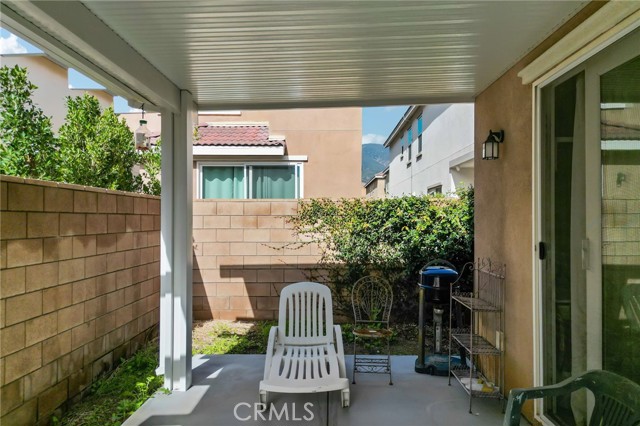 Detail Gallery Image 2 of 44 For 1951 W Provost Pl, San Bernardino,  CA 92407 - 3 Beds | 3 Baths