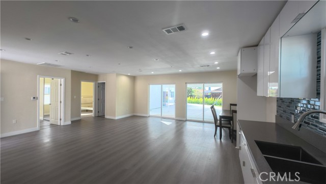 Detail Gallery Image 2 of 70 For 11615 Rincon, Sylmar,  CA 91342 - 3 Beds | 2 Baths