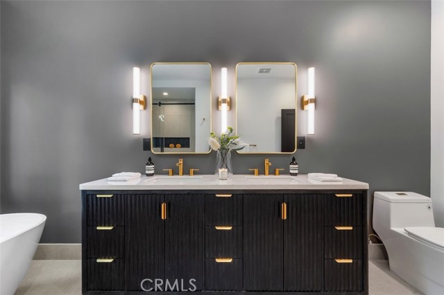 5019 Donna Avenue, Tarzana CA: https://media.crmls.org/medias/727d2612-e949-4656-8ae4-f30eb39995e2.jpg