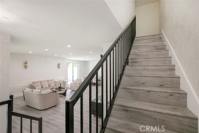 Detail Gallery Image 13 of 52 For 9124 N Nilo Ln, Panorama City,  CA 91402 - 4 Beds | 3/1 Baths