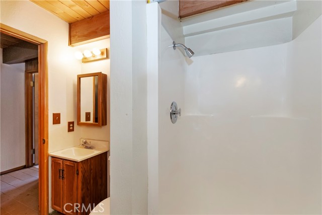 Detail Gallery Image 21 of 31 For 507 Pioneer Rd, Lake Arrowhead,  CA 92352 - 4 Beds | 2 Baths