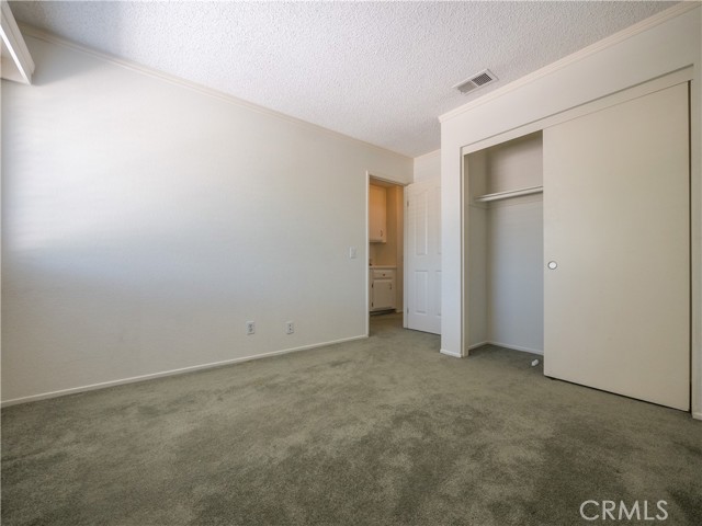 Detail Gallery Image 15 of 23 For 1241 Oakcrest Cir, Corona,  CA 92882 - 4 Beds | 2/1 Baths