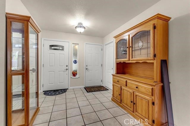 Detail Gallery Image 5 of 48 For 340 W Christina Dr, Red Bluff,  CA 96080 - 4 Beds | 2 Baths