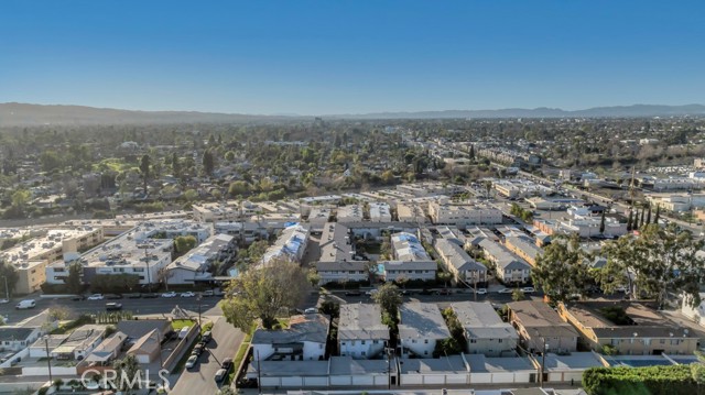 Detail Gallery Image 21 of 58 For 6308 Coldwater Canyon, North Hollywood,  CA 91606 - – Beds | – Baths