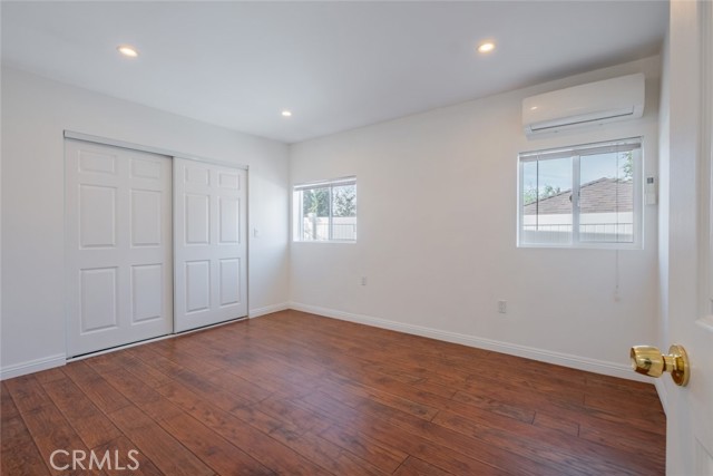 Detail Gallery Image 10 of 17 For 10407 Mcclemont Ave, Tujunga,  CA 91042 - 1 Beds | 1 Baths