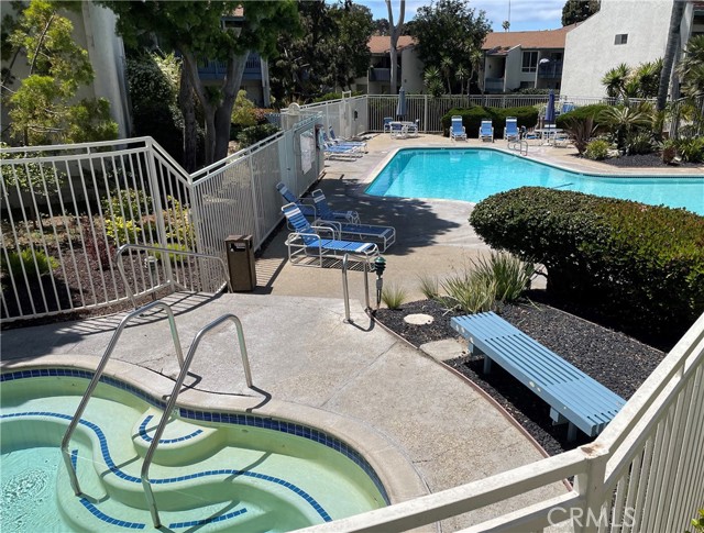 637 S Prospect Avenue, Redondo Beach, California 90277, 2 Bedrooms Bedrooms, ,1 BathroomBathrooms,Residential,Sold,S Prospect,SB23046507