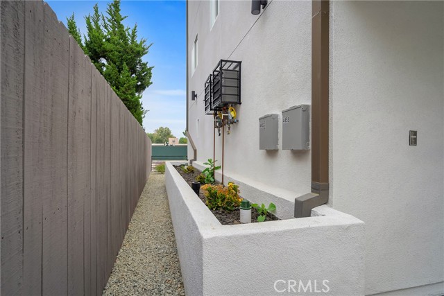 Detail Gallery Image 37 of 64 For 4453 Unit #1 Colfax Ave #4,  Studio City,  CA 91602 - 4 Beds | 4 Baths