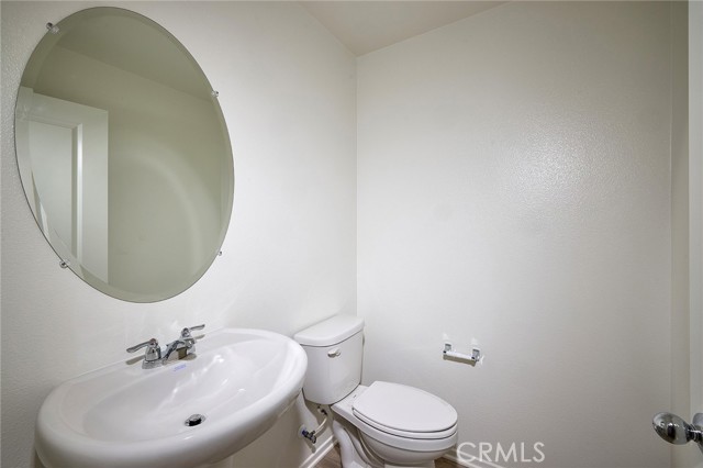 Detail Gallery Image 9 of 18 For 28389 Barracuda Ct, Winchester,  CA 92596 - 3 Beds | 2/1 Baths