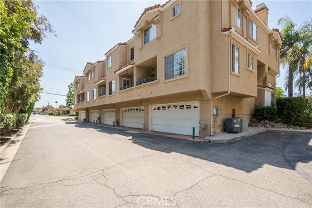 243 S San Dimas Canyon Road, San Dimas CA: https://media.crmls.org/medias/72803b14-db01-4ddf-9f4b-9630f913312f.jpg