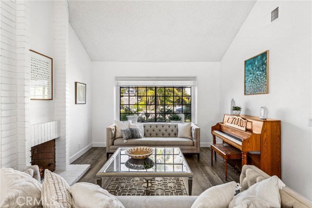 Detail Gallery Image 3 of 46 For 3009 Calle Juarez, San Clemente,  CA 92673 - 3 Beds | 2 Baths