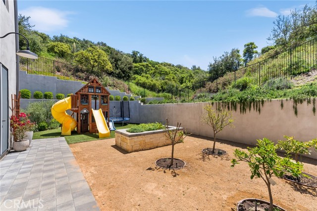 Detail Gallery Image 50 of 75 For 19892 Summit Trail Rd, Trabuco Canyon,  CA 92679 - 5 Beds | 5/1 Baths