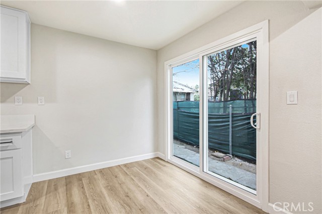 Detail Gallery Image 7 of 19 For 2571 12th St, Riverside,  CA 92507 - 4 Beds | 2 Baths