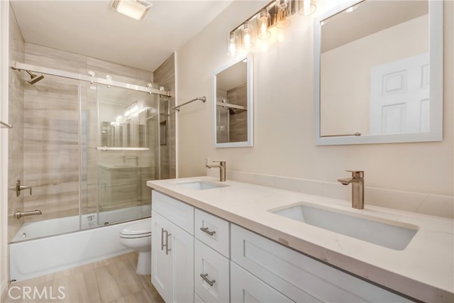 624 Linden Circle, Corona CA: https://media.crmls.org/medias/72813b9d-edb8-4c34-81bd-ef56904c707e.jpg