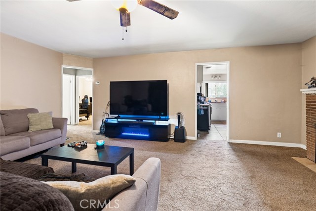 Detail Gallery Image 4 of 14 For 119 Macdonald, Chico,  CA 95926 - 3 Beds | 1 Baths