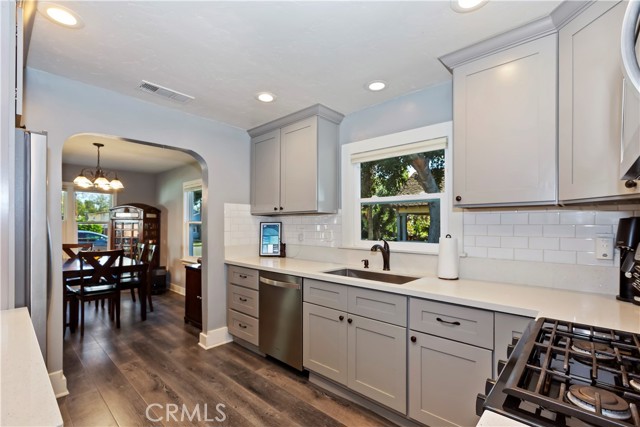 Detail Gallery Image 17 of 30 For 313 N 8th, Upland,  CA 91786 - 2 Beds | 1/1 Baths