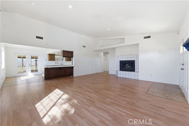 Detail Gallery Image 7 of 17 For 19321 97th St, California City,  CA 93505 - 3 Beds | 2 Baths