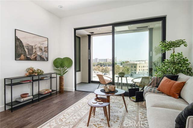 Detail Gallery Image 10 of 19 For 118 Astronaut Ellison S Onizuka Street #504,  Los Angeles,  CA 90012 - 1 Beds | 1 Baths