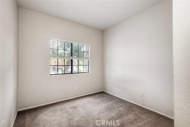 Detail Gallery Image 21 of 35 For 948 Alyssum Rd, Carlsbad,  CA 92011 - 3 Beds | 2/1 Baths