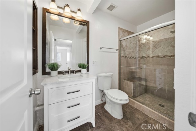 Detail Gallery Image 15 of 22 For 9047 Langdon Ave #6,  North Hills,  CA 91343 - 2 Beds | 2 Baths
