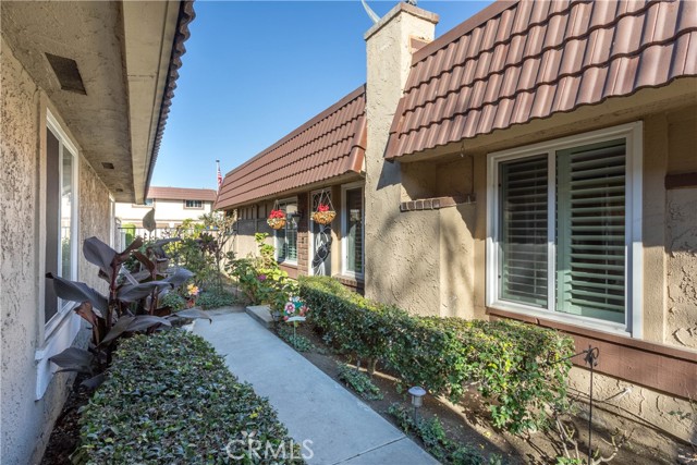 Detail Gallery Image 2 of 43 For 6581 Orangewood Ave, Cypress,  CA 90630 - 3 Beds | 2 Baths