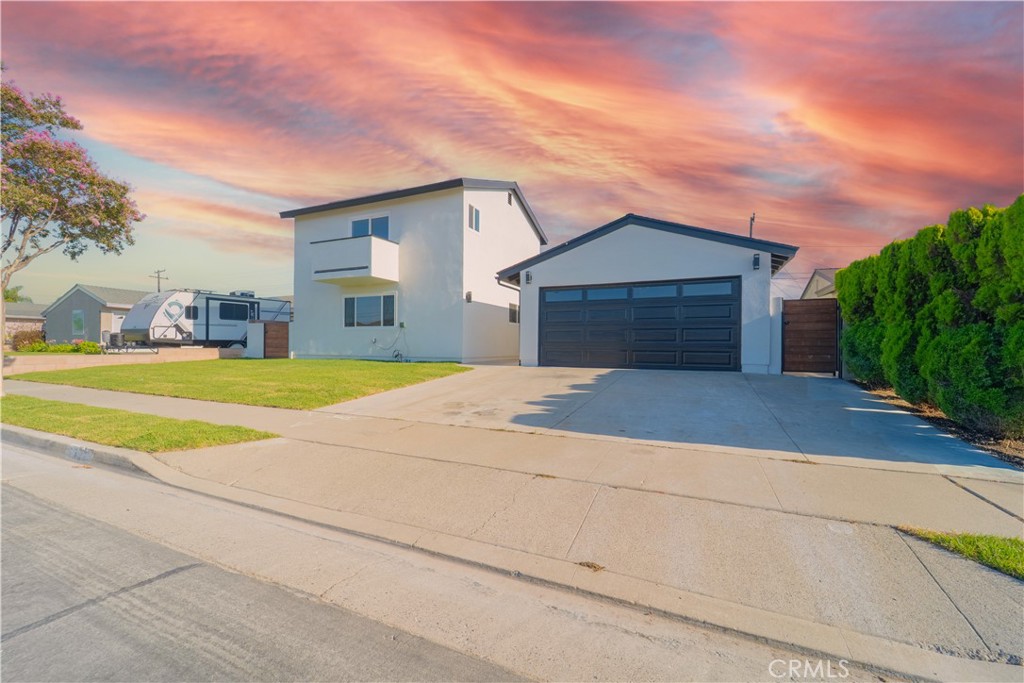 6526 Corinne Circle