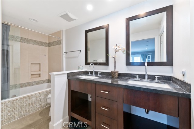 Detail Gallery Image 14 of 21 For 19292 Sierra Perla Rd, Irvine,  CA 92603 - 4 Beds | 2/1 Baths