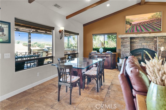 4525 Buena Vista Drive, Paso Robles CA: https://media.crmls.org/medias/7286821d-5d3d-4768-a1ba-270ab4818871.jpg