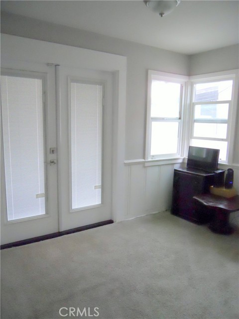 3071 N Crescent Avenue, San Bernardino CA: https://media.crmls.org/medias/7286fc8e-68b4-4606-87e9-6f96603f88b0.jpg