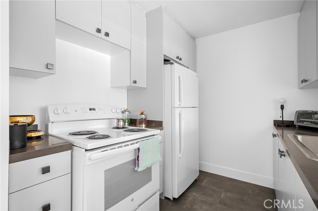 Detail Gallery Image 12 of 22 For 5460 White Oak #G324,  Encino,  CA 91316 - 1 Beds | 1 Baths