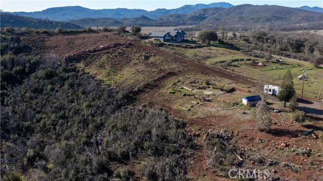 21541 Yankee Valley Road, Hidden Valley Lake CA: https://media.crmls.org/medias/72880569-367f-4f4b-9c6e-fb4be0a69654.jpg