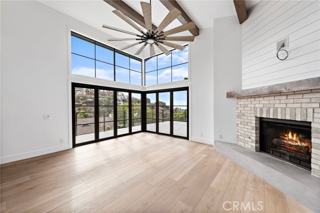 Detail Gallery Image 10 of 27 For 980 Meadowlark Ln, Laguna Beach,  CA 92651 - 3 Beds | 3 Baths