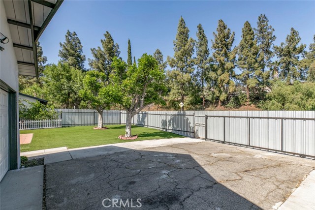 Detail Gallery Image 6 of 44 For 11127 Monogram Ave, Granada Hills,  CA 91344 - 3 Beds | 2 Baths