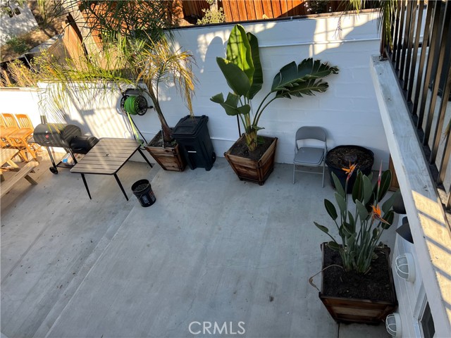 Detail Gallery Image 16 of 40 For 10171 N Sherman Grove, Sunland,  CA 91040 - – Beds | – Baths