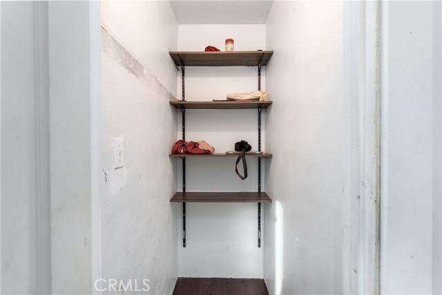 Detail Gallery Image 16 of 22 For 3367 Holding, Riverside,  CA 92501 - 2 Beds | 2 Baths