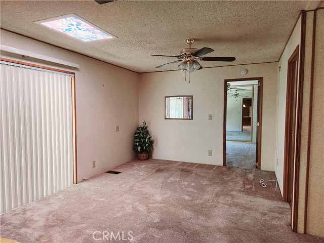 Detail Gallery Image 11 of 37 For 1300 W Menlo Ave #215,  Hemet,  CA 92543 - 2 Beds | 2 Baths