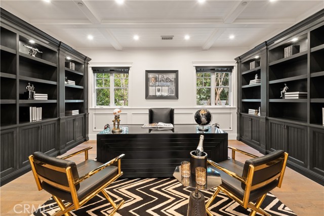 17528 Jayden Lane, Encino CA: https://media.crmls.org/medias/728c289c-f291-4ebb-b4e5-cf855a2aef46.jpg