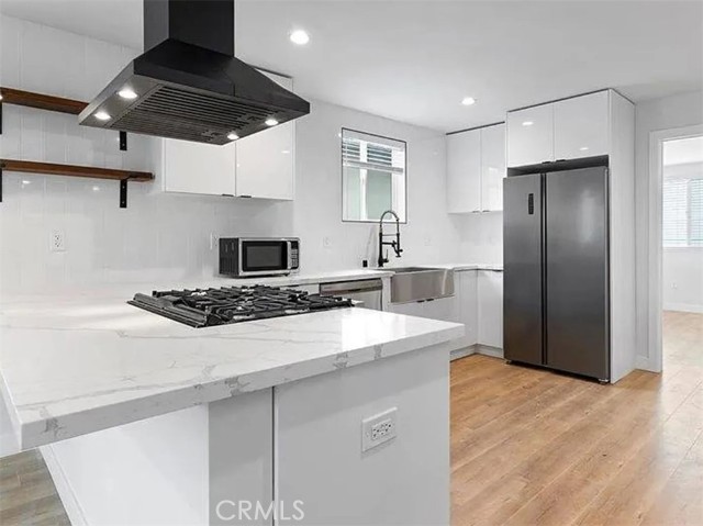 Detail Gallery Image 18 of 23 For 6417 1/2 Lexington Ave, Los Angeles,  CA 90038 - 4 Beds | 4 Baths