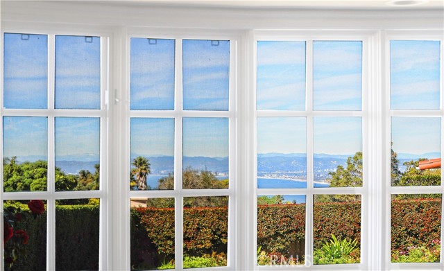 Detail Gallery Image 20 of 46 For 1300 Granvia Altamira, Palos Verdes Estates,  CA 90274 - 4 Beds | 3/2 Baths