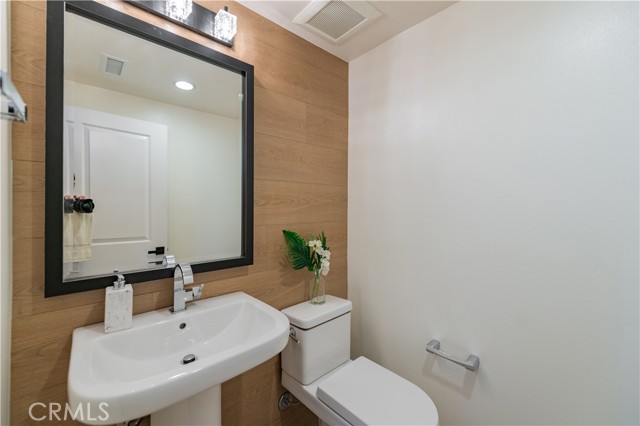 Detail Gallery Image 16 of 31 For 2480 E Kern River Ln, Brea,  CA 92821 - 6 Beds | 5/1 Baths