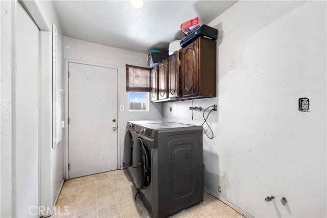 4421 N Sunflower Avenue, Covina CA: https://media.crmls.org/medias/728da65a-0577-4df1-ae27-315edfcc3732.jpg