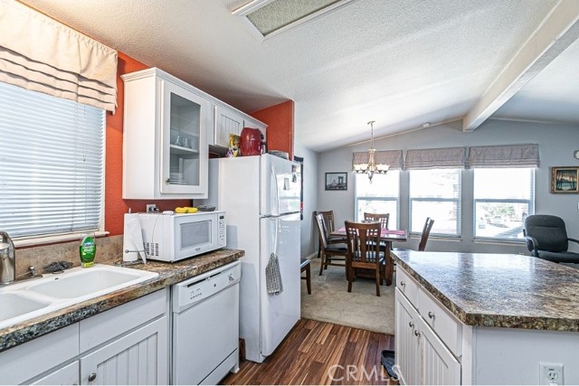 Detail Gallery Image 5 of 13 For 449 W Teft #34,  Nipomo,  CA 93444 - 2 Beds | 2 Baths